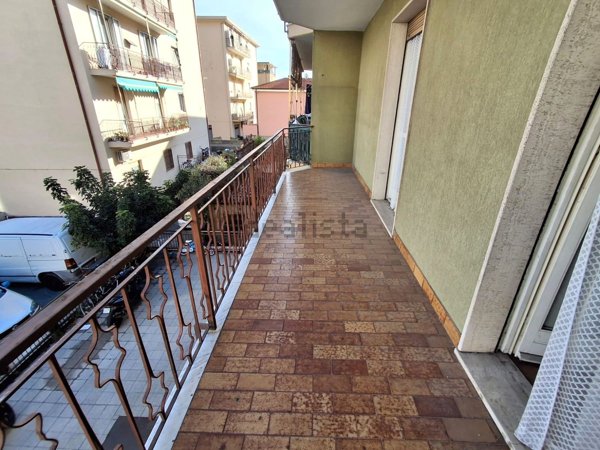 appartamento in vendita a Taggia in zona Arma di Taggia