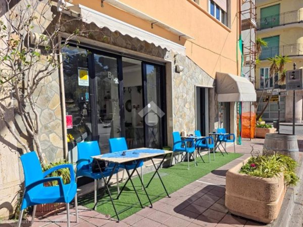 appartamento in vendita a Taggia in zona Arma di Taggia