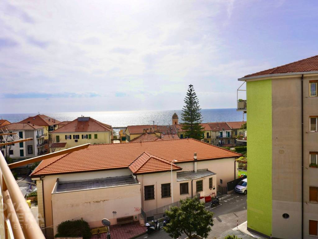 appartamento in vendita a Taggia in zona Arma di Taggia