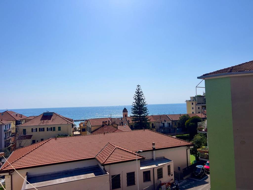 appartamento in vendita a Taggia in zona Arma di Taggia