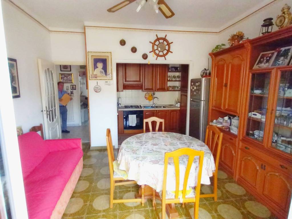 appartamento in vendita a Taggia in zona Arma di Taggia