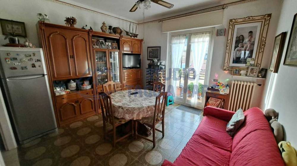 appartamento in vendita a Taggia in zona Arma di Taggia