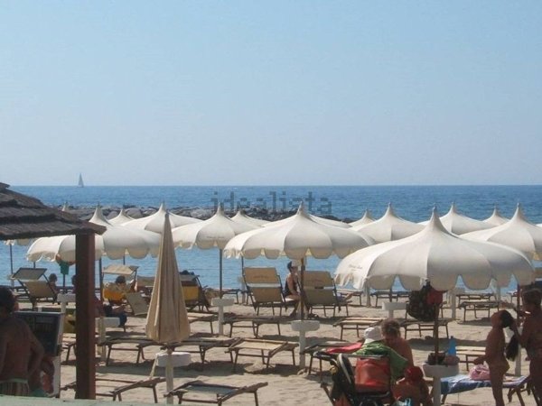 appartamento in vendita a Taggia in zona Arma di Taggia