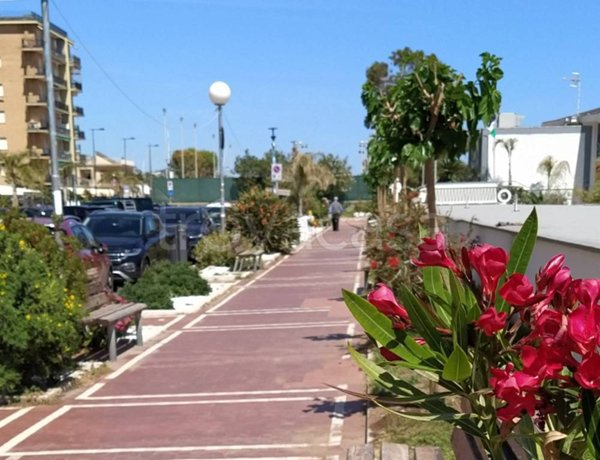 appartamento in vendita a Taggia in zona Arma di Taggia