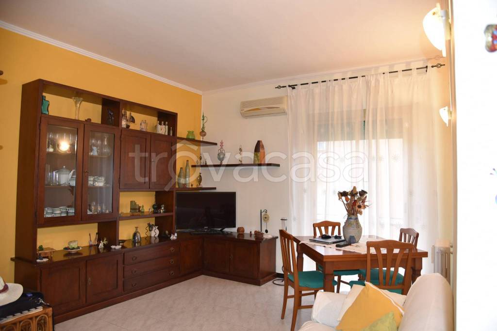 appartamento in vendita a Taggia in zona Arma di Taggia