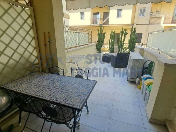 appartamento in vendita a Taggia in zona Arma di Taggia