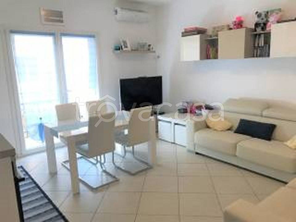 appartamento in vendita a Taggia in zona Arma di Taggia