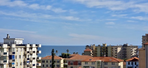 appartamento in vendita a Taggia in zona Arma di Taggia