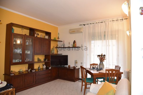 appartamento in vendita a Taggia in zona Arma di Taggia