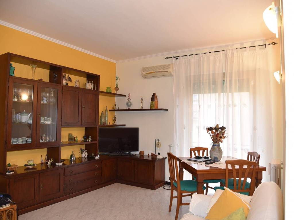 appartamento in vendita a Taggia in zona Arma di Taggia