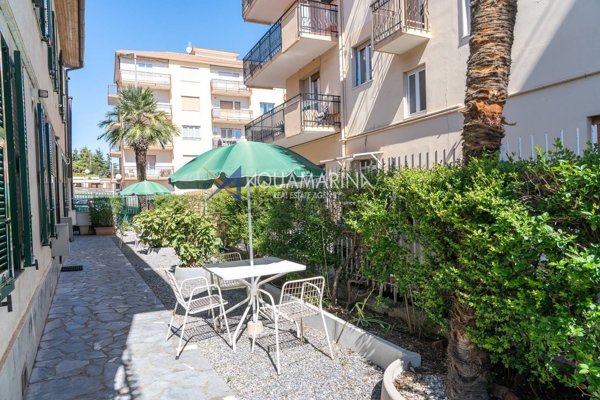 appartamento in vendita a Taggia in zona Arma di Taggia
