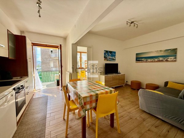 appartamento in vendita a Taggia in zona Arma di Taggia