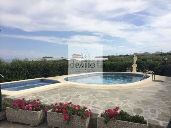 casa indipendente in vendita a Taggia in zona Arma di Taggia