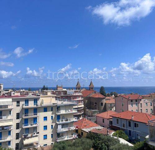appartamento in vendita a Taggia in zona Arma di Taggia