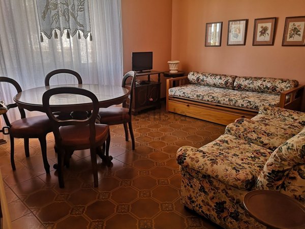 appartamento in vendita a Taggia in zona Arma di Taggia