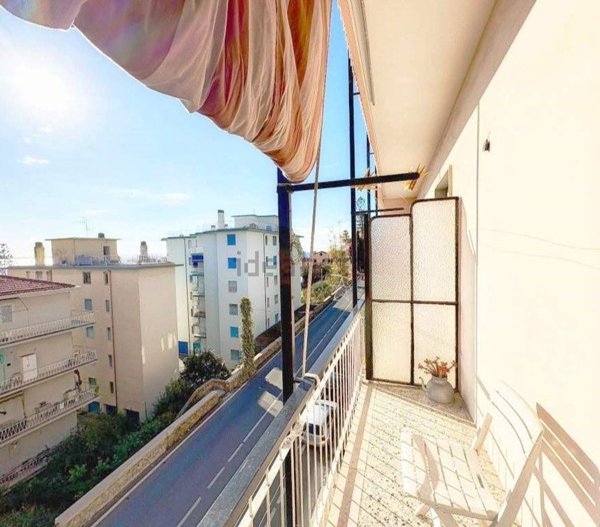 appartamento in vendita a Taggia in zona Arma di Taggia