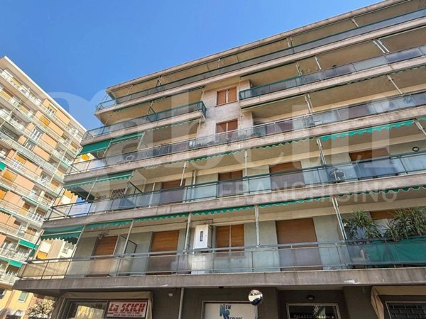 appartamento in vendita a Taggia in zona Arma di Taggia