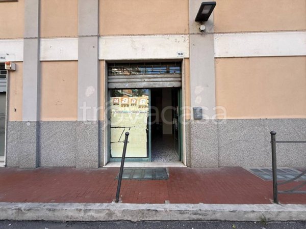 locale commerciale in vendita a Taggia