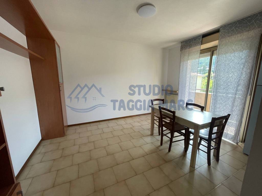 appartamento in vendita a Taggia in zona Borghi