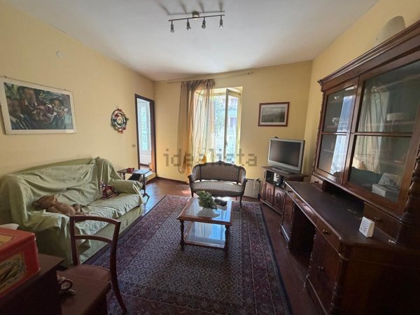 appartamento in vendita a Taggia in zona Borghi