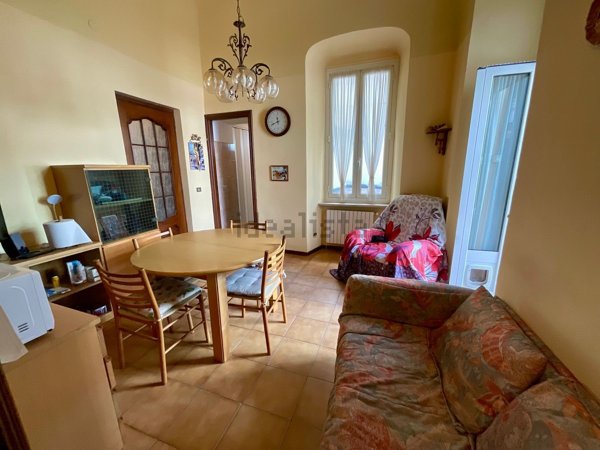 appartamento in vendita a Taggia in zona Arma di Taggia