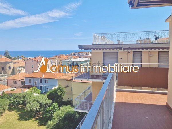appartamento in vendita a Taggia in zona Borghi