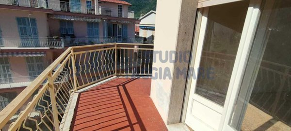 appartamento in vendita a Taggia in zona Levà