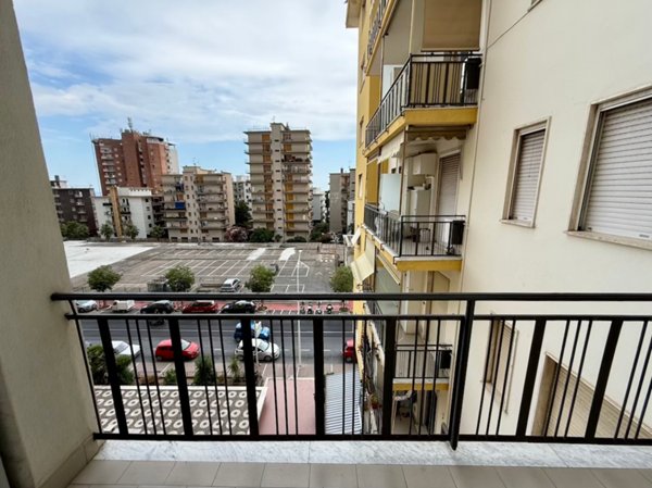appartamento in vendita a Taggia in zona Arma di Taggia