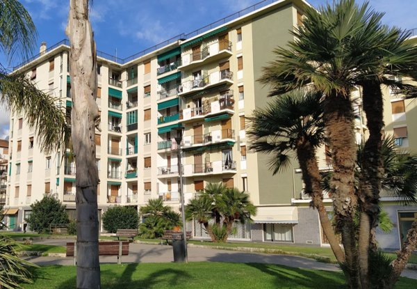 appartamento in vendita a Taggia in zona Arma di Taggia