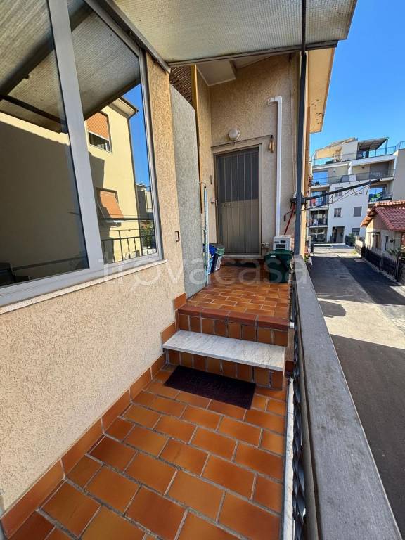appartamento in vendita a Taggia in zona Arma di Taggia