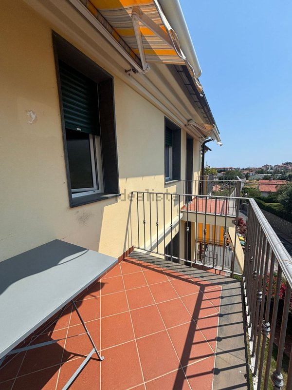 appartamento in vendita a Taggia in zona Arma di Taggia