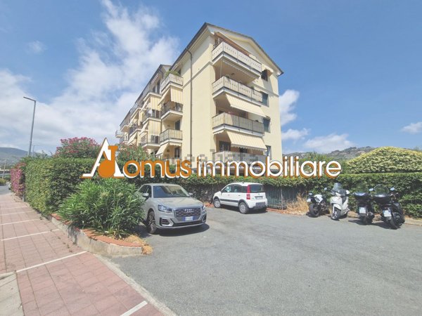 appartamento in vendita a Taggia in zona Borghi