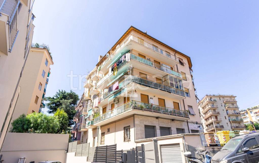 appartamento in vendita a Taggia in zona Arma di Taggia
