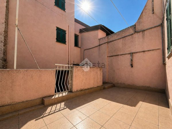 appartamento in vendita a Taggia in zona Borghi