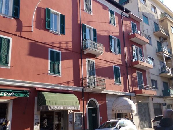 appartamento in vendita a Taggia in zona Arma di Taggia