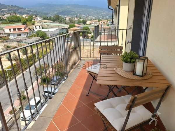 appartamento in vendita a Taggia in zona Levà