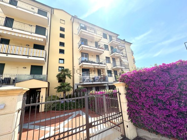 appartamento in vendita a Taggia in zona Levà