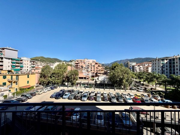 appartamento in vendita a Taggia in zona Arma di Taggia