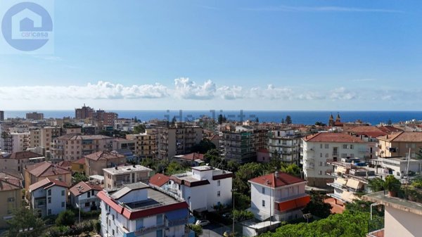 appartamento in vendita a Taggia in zona Arma di Taggia