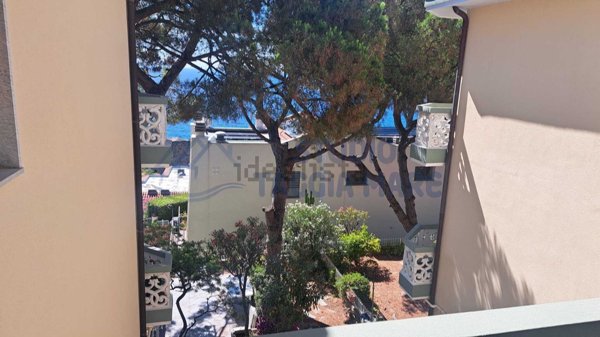 appartamento in vendita a Taggia in zona Arma di Taggia