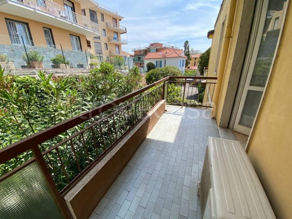 appartamento in vendita a Taggia in zona Arma di Taggia