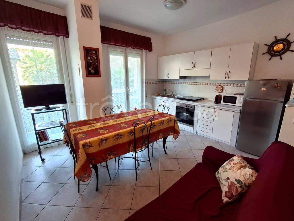 appartamento in vendita a Taggia in zona Arma di Taggia