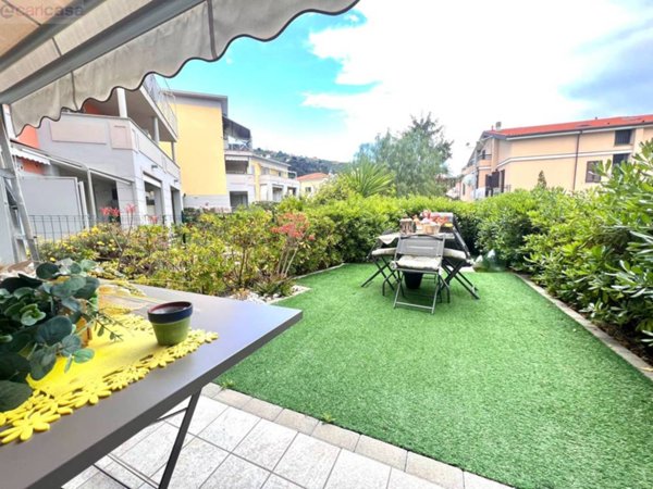 appartamento in vendita a Taggia in zona Levà