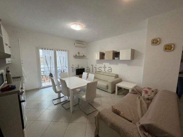 appartamento in vendita a Taggia in zona Arma di Taggia