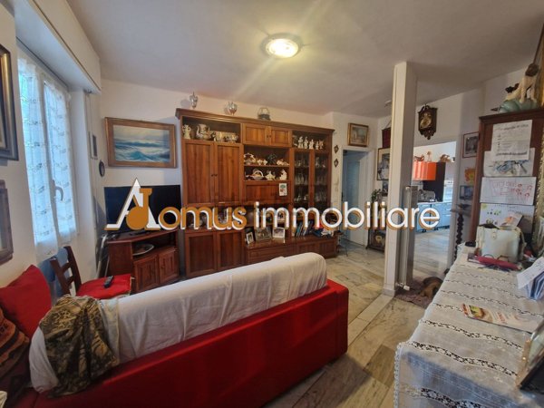 appartamento in vendita a Taggia in zona Arma di Taggia
