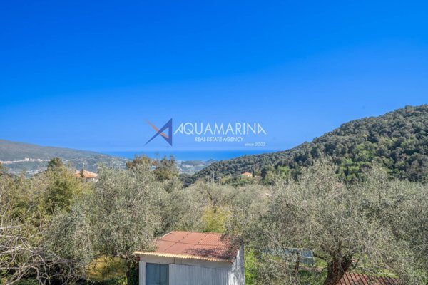 appartamento in vendita a Taggia in zona Arma di Taggia