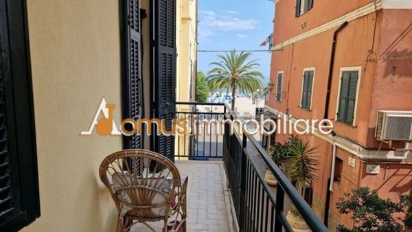 appartamento in vendita a Taggia in zona Arma di Taggia
