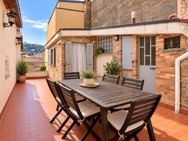 casa indipendente in vendita a Taggia