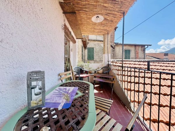 casa indipendente in vendita a Triora