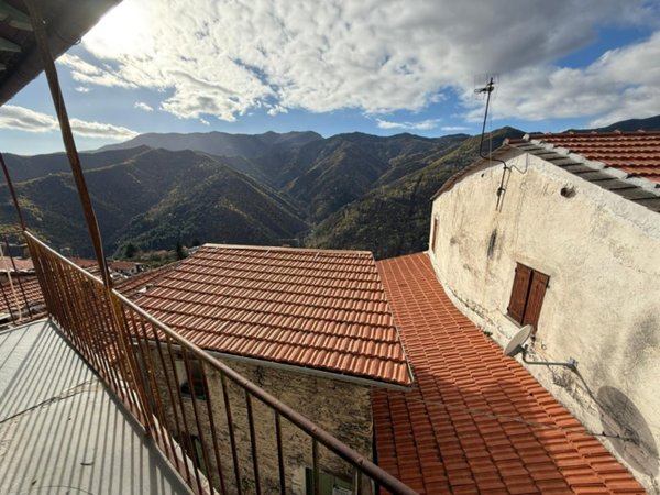 appartamento in vendita a Triora